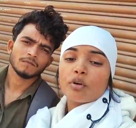 हाथरस की चर्चित ‘दुल्हन’ ने वीडियो जारी कर खुद को बताया निर्दोष, पिता और मामा पर लगाए दुष्कर्म के आरोप, प्रेमी चाचा के संग भागने वाली युवती बोली – पिता ने 8 लाख में बेचा, सुहागरात पर हमले और चोरी के आरोपों को बताया झूठा