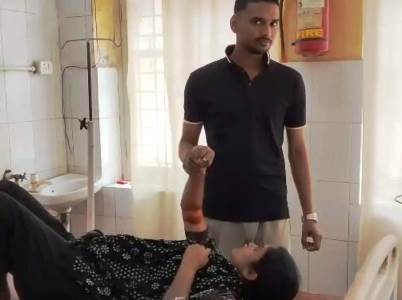 आवारा कुत्तों के हमले में युवती घायल, सादाबाद क्षेत्र के गांव मढ़नई की घटना, सीएचसी में कराया भर्ती