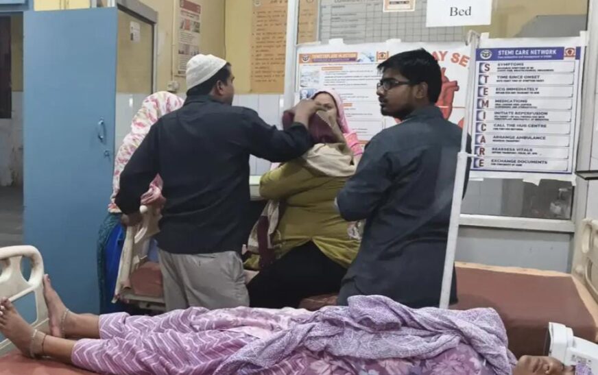 सादाबाद : मारपीट के मामले में मुकदमा दर्ज, मेले के लिए बिजली की केबिल डालने को लेकर हुआ विवाद