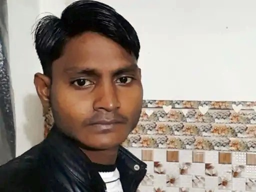 नशे में पिता ने बेटे पर किया फावड़े के डंडे से हमला, इलाज के दौरान युवक की मौत, पत्नी और तीन बेटियां हुईं बेसहारा