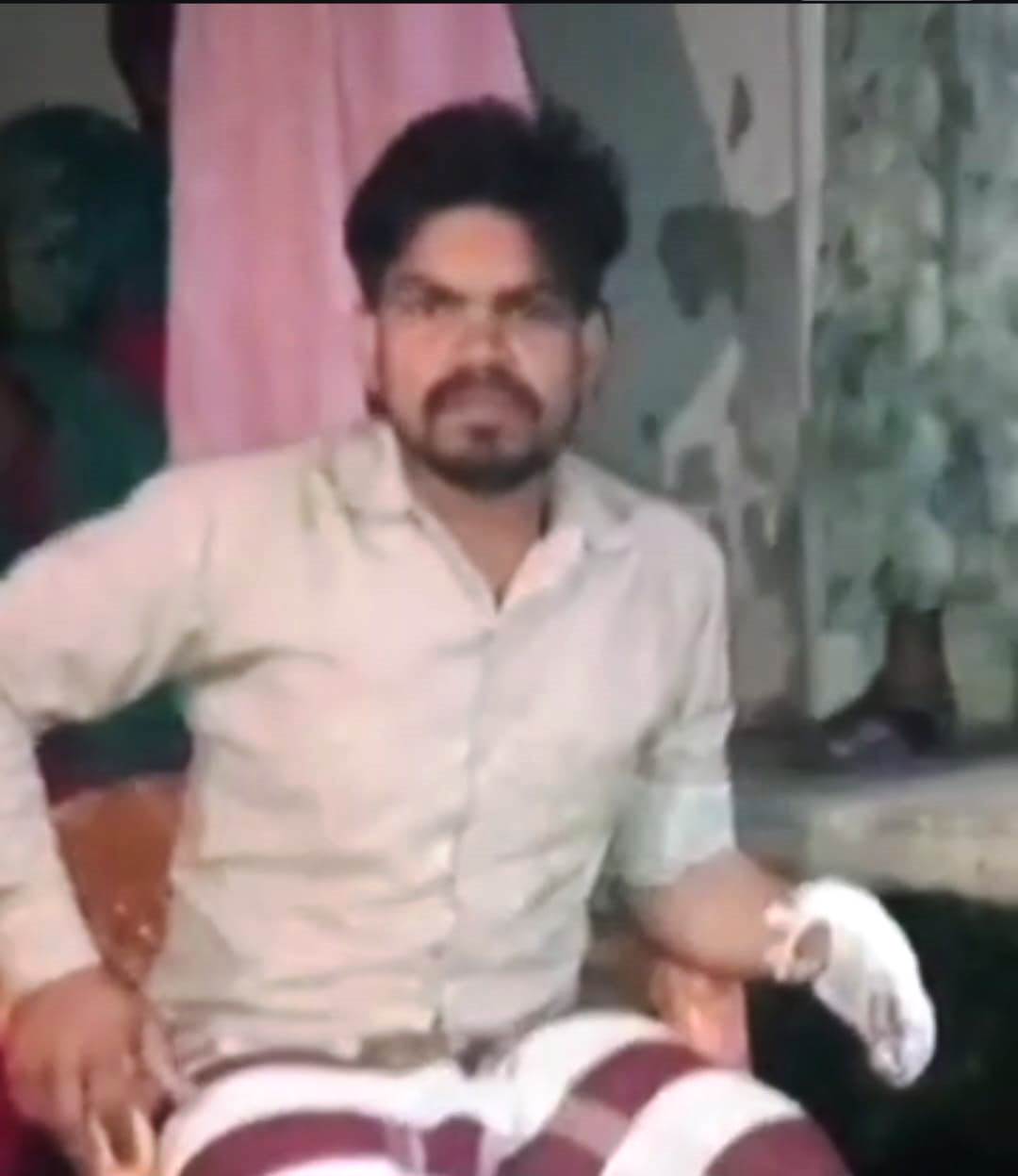 सिकंदराराऊ के गांव नूरपुर में गैस सिलेंडर में आग लगने से पांच लोग झुलसे, मासूम बच्चा भी घायल