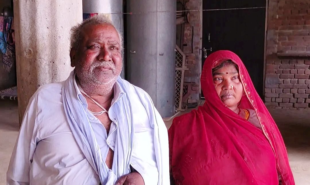 स्कॉर्पियो सवार बदमाशों ने ग्राहक सेवा केंद्र के संचालक से लूटे 2.5 लाख रूपये, बाइक सवार बैंक मित्र को टक्कर मारकर गिराया, नगदी और मशीन लेकर फरार