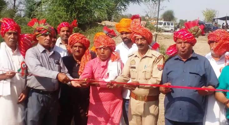 बराबरी पर छूटी दो लाख की कुश्ती, सादाबाद क्षेत्र के गांव गढ़ी अंता में आठ साल बाद कुश्ती दंगल का हुआ आयोजन