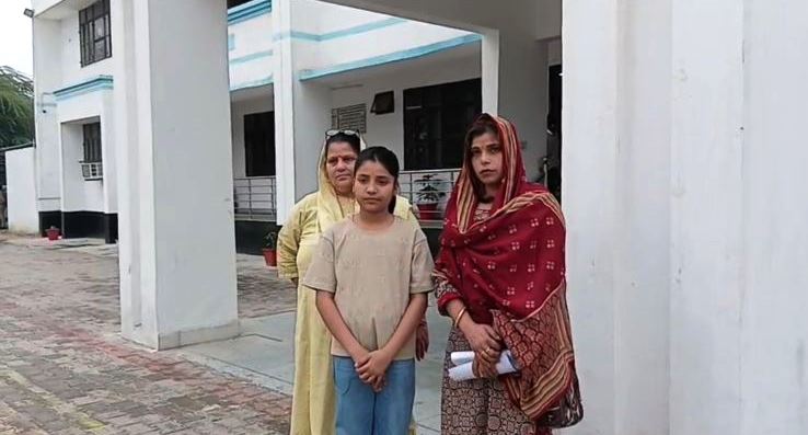 गुस्से में पति के खिलाफ दर्ज कराया केस, अब एसपी की चौखट पर पहुंची पत्नी, मुकदमा खत्म कराने की मांग, महिला बोली – विरोधियों के बहकावे में हुई गलती