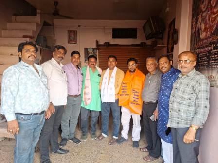 उद्योग व्यापार मंडल की टीम ने भाजपा नगर नेताओं का किया भव्य सम्मान