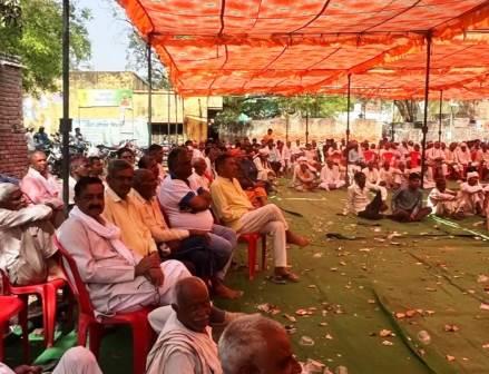 सादाबाद : जिकड़ी भजन प्रतियोगिता का आयोजन, लगातार 18 से जारी है भजन गायकी, दर्जनभर से ज्यादा लोगों ने दी प्रस्तुति