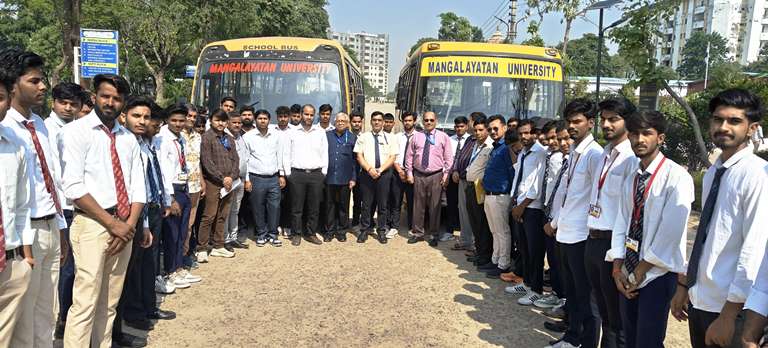 मंगलायतन विश्वविद्यालय के विद्यार्थियों ने किया औद्योगिक भ्रमण