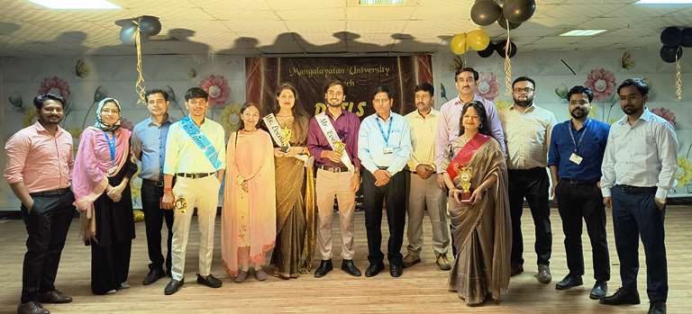 मंगलायतन विश्वविद्यालय में मिस्टर फेयरवेल बने राहुल व मिस फेयरवेल बनी तान्या