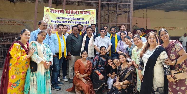 ज्ञानार्ष महिला मंडल ने वृद्धाश्रम में खाद्य सामग्री और जरूरी सामान वितरित किया