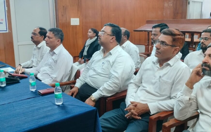 पोस्टमार्टम और मेडिकल रिपोर्ट की बारीकियों से रूबरू हुए न्यायिक अधिकारी, डॉ. घोष ने जनपद न्यायालय में दिए महत्वपूर्ण टिप्स
