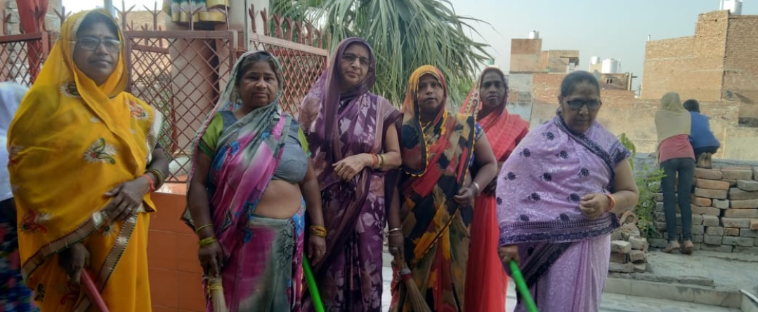 सिकंदराराऊ : स्वच्छता अभियान चलाकर भाजपाइयों ने मनाया पार्टी का स्थापना दिवस