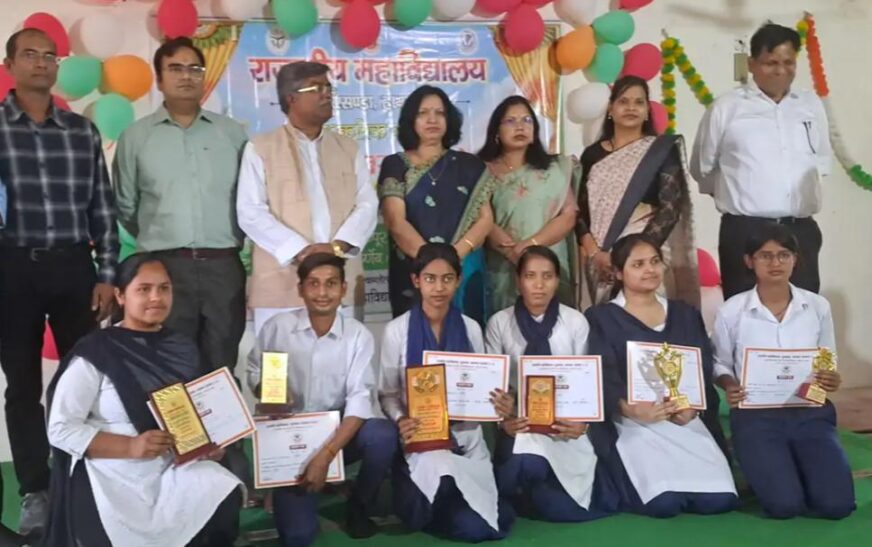 कुरसंडा के राजकीय महाविद्यालय में वार्षिकोत्सव संपन्न, उच्च शिक्षा के संयुक्त निदेशक रहे मुख्य अतिथि