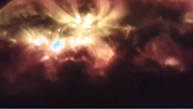 सासनी : एसबीएस यूनियन स्कूल में बच्चों ने की अंतरिक्ष की सैर, प्लैनेटेरियम शो में ग्रहों और तारों को देख हुए रोमांचित