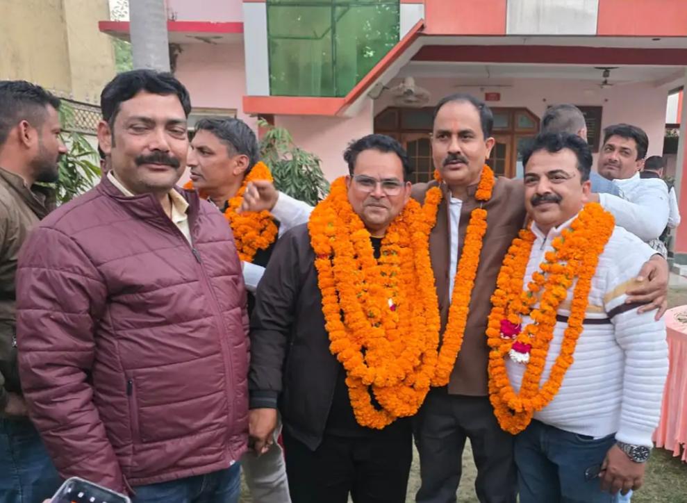 सादाबाद : ग्राम विकास अधिकारी एसोसिएशन के प्रदेश उपाध्यक्ष बने राजेश किंग