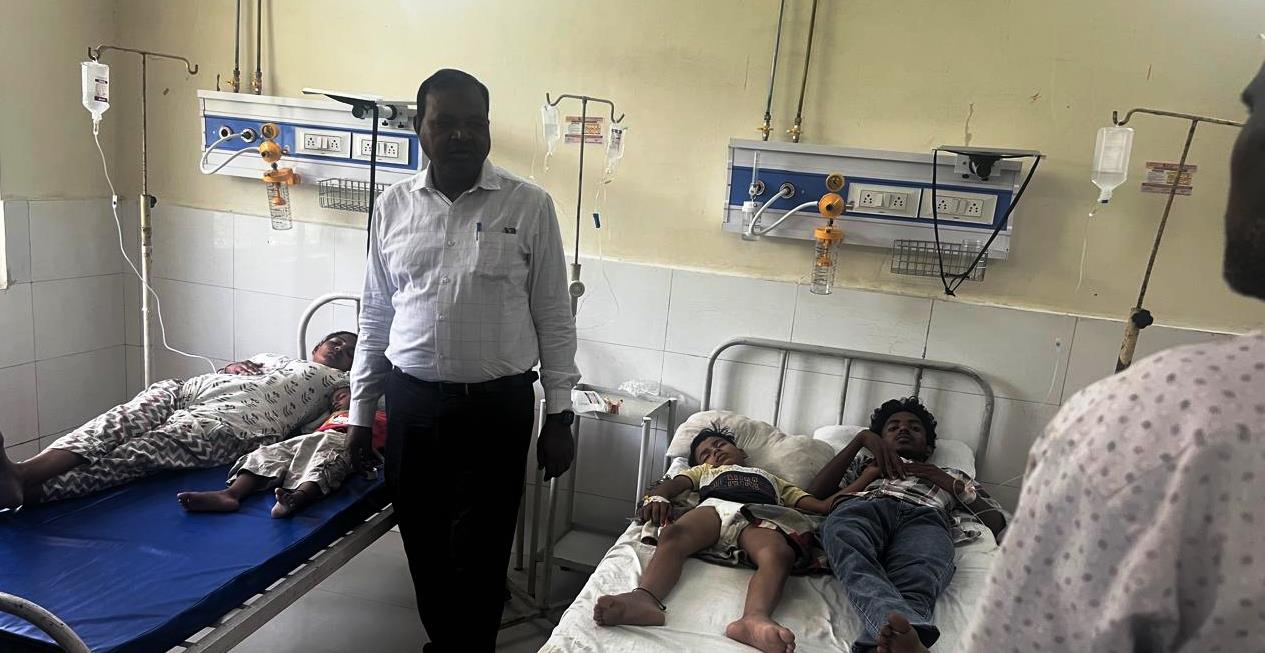 बासी सब्जी-चावल खाने से एक ही परिवार के 8 लोग बीमार, फूड पॉइजनिंग की आशंका