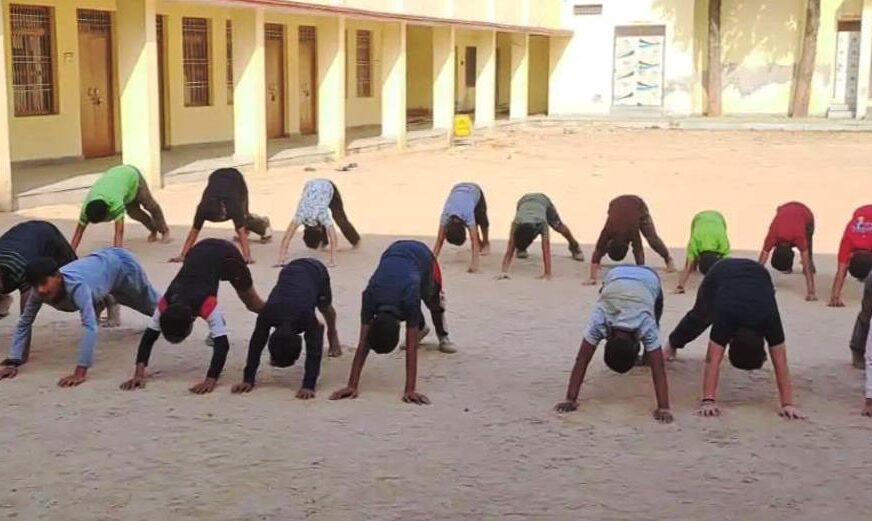 सादाबाद : शताब्दी वर्ष पर बाल कुंभ का हुआ आयोजन, राष्ट्रीय स्वयंसेवक संघ द्वारा श्री वासुदेव विद्या मंदिर में हुआ कार्यक्रम