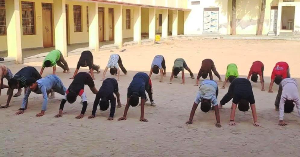 सादाबाद : शताब्दी वर्ष पर बाल कुंभ का हुआ आयोजन, राष्ट्रीय स्वयंसेवक संघ द्वारा श्री वासुदेव विद्या मंदिर में हुआ कार्यक्रम