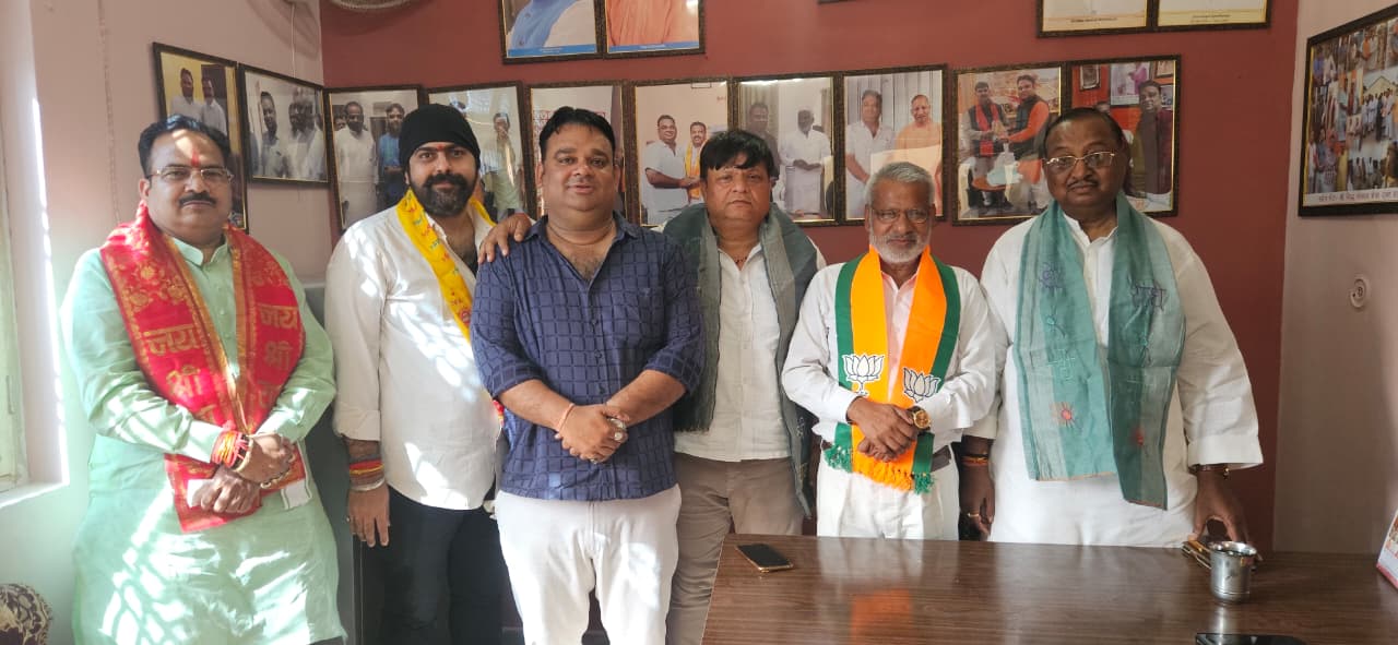 भाजपा जिलाध्यक्ष और पूर्व विधायक ने अमित भौतिका के आवास पर की शिष्टाचार भेंट