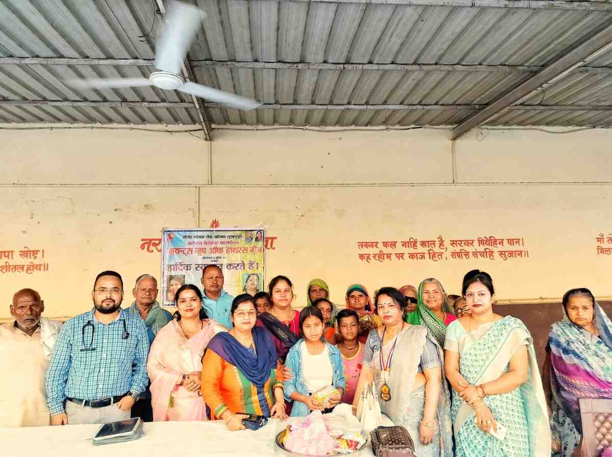 वृद्धाश्रम में जायंट्स ग्रुप ऑफ हाथरस गूंज का सेवा कार्यक्रम, स्वास्थ्य जांच व स्नेहपूर्ण संवाद से जीता दिल