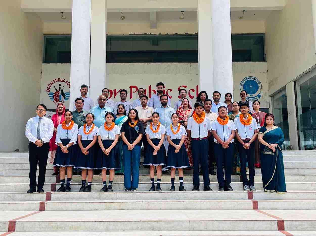 सीबीएसई बोर्ड : 10वीं में दून पब्लिक स्कूल का शानदार प्रदर्शन, 96.8% के साथ वंशिका मोहन बनीं टॉपर
