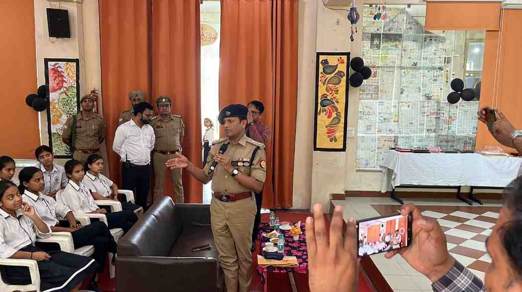 दून पब्लिक स्कूल में हुआ प्रधानाचार्य दिवस, बुद्ध पूर्णिमा व मजदूर दिवस का भव्य आयोजन, भावनाओं से सराबोर हुआ समारोह