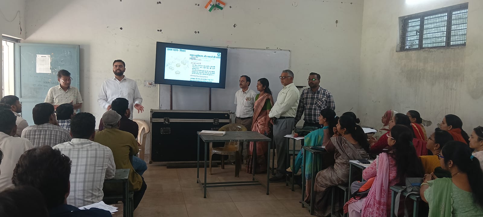 सासनी में डिजिटल जनगणना को लेकर शिक्षकों को प्रशिक्षण, पहली बार होगी मकानों की डिजिटल गणना