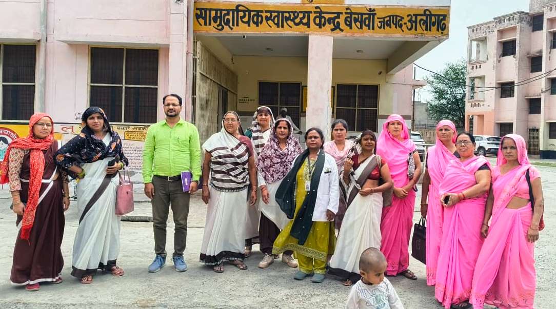 मंगलायतन विश्वविद्यालय के रेडियो नारद ने किया आयुष्मान कार्ड जागरूकता कार्यक्रम