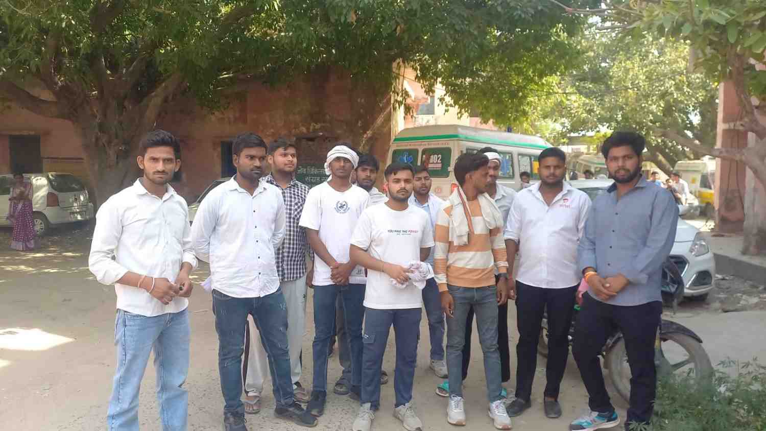 हसायन : बीए चतुर्थ सेमेंस्टर में ज्योग्राफी की परीक्षा देने पहुंचे बीमार परीक्षार्थी से की गाली गलौज मारपीट, पीडित परीक्षार्थी ने दी कोतवाली में तहरीर, पुलिस ने कराया चिकित्सकीय परीक्षण