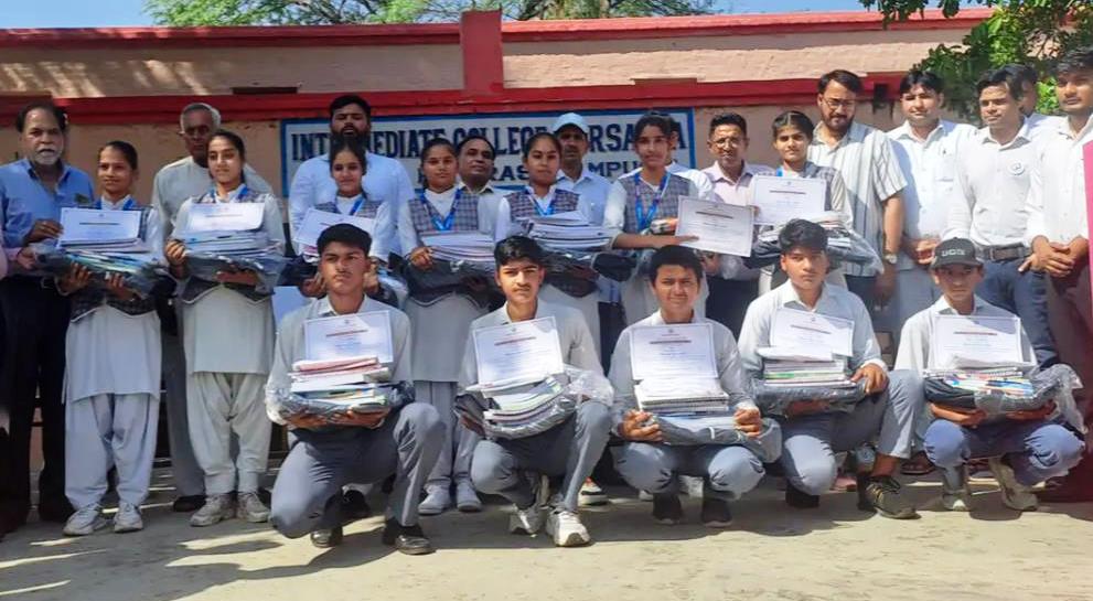 उज्ज्वल भविष्य के लिए 30 शिक्षार्थियों को मिली छात्रवृत्ति, कुरसंडा इंटरमीडिएट कॉलेज में एकमतेज फाउंडेशन ने लॉन्च किया सक्षमतेज छात्रवृत्ति कार्यक्रम