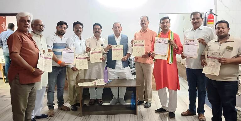 हाथरस में वैश्य समाज की एकजुटता पर जोर, आगामी ऐतिहासिक सम्मेलन की तैयारियों पर हुई चर्चा