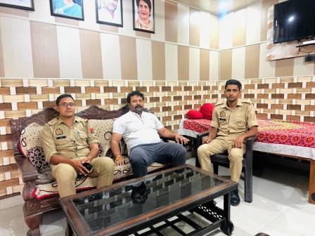 कॉंग्रेस जिलाध्यक्ष ने बिना आदेश घर में रोके जाने का लगाया आरोप