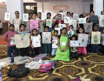 समर कैंप में बच्चे सीख रहे विभिन्न विधाएं, दिया जा रहा विभिन्न कलाओं एवं गतिविधियों का प्रशिक्षण