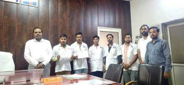 एंबुलेंस पायलट दिवस पर सम्मान समारोह आयोजित
