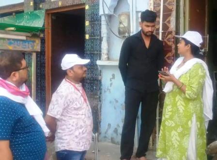 सादाबाद : जनगणना में वार्ड एक की टीम ने किया सराहनीय कार्य, 30 दिन की समय सीमा वाले कार्य को महज नौ दिन में किया पूरा
