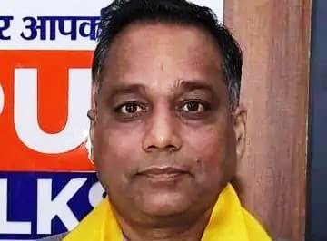 डॉ. वेद प्रकाश बने हाथरस के नए सीएमओ, डॉ. राजीव रॉय का हुआ स्थानांतरण