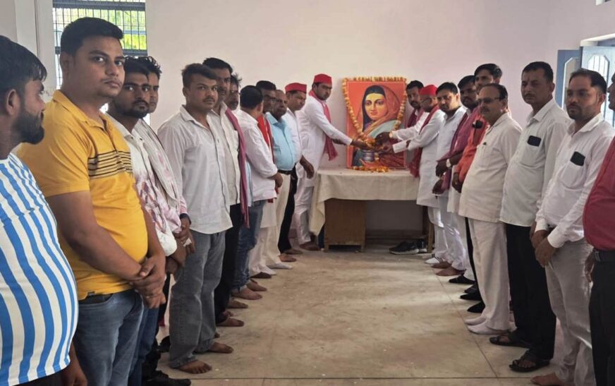 समाजवादी पार्टी कार्यालय में श्रद्धापूर्वक मनाई गई राजमाता अहिल्याबाई होल्कर जयंती