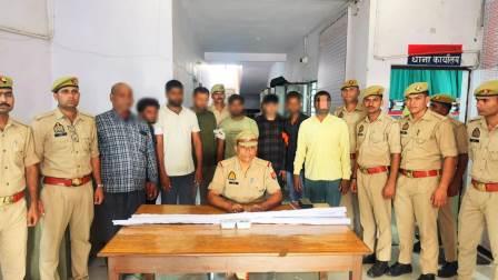 सादाबाद : फायरिंग, मारपीट के मामले में आठ गिरफ्तार, मई क्षेत्र के गांव नगला दुर्जिया में हुआ थी हिंसक मारपीट, फायरिंग