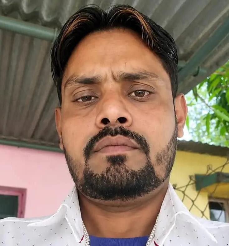 सादाबाद : सड़क हादसे में बाइक सवार की मौत