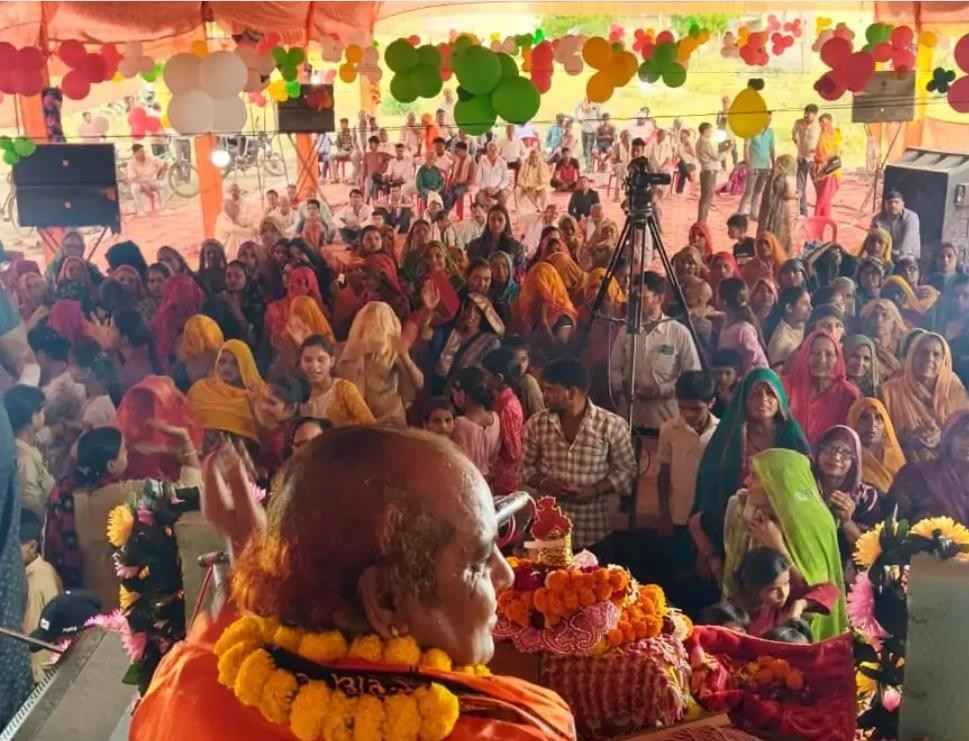 श्रीमद्भागवत कथा में धूमधाम से मनाया गया नंदोत्सव, भक्तिरस में डूबे श्रद्धालु