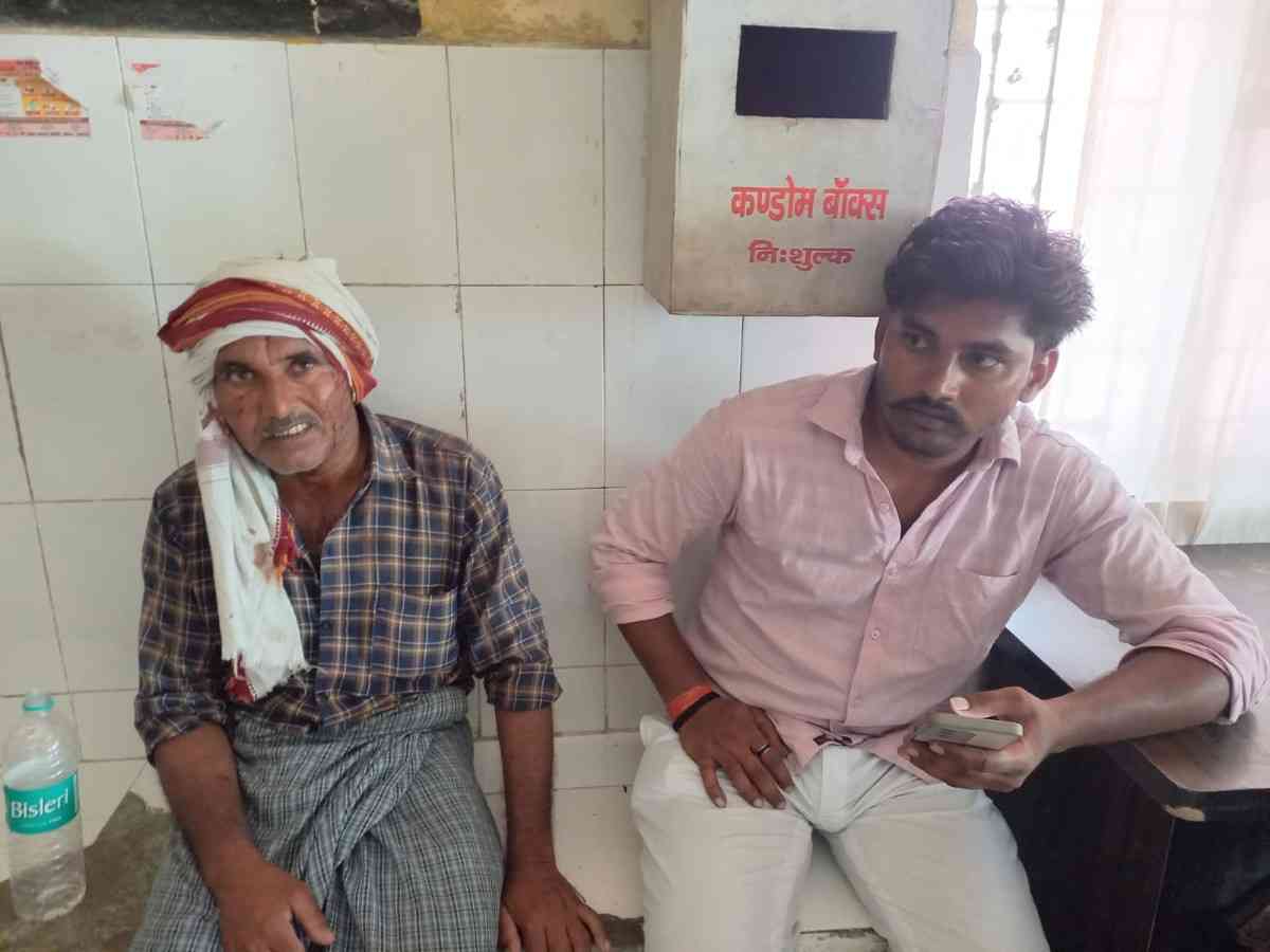 हसायन : एक लाख के लेनदेन को लेकर दो पक्षों में हुई गाली गलौज मारपीट, पुलिस ने दोनों पक्षों के घायलों का कराया उपचार