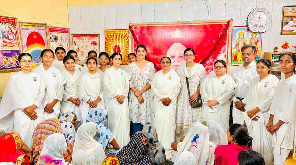 हसायन : पुरुषोत्तम मास में ब्रहमाकुमारी बहनों का किया गया सम्मान,हस