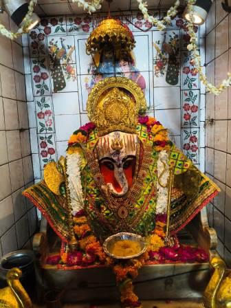 बुधवार (17/06/2026) दर्शन श्री गणेश जी महाराज हरीपर्वत, तरफरा रोड हाथरस