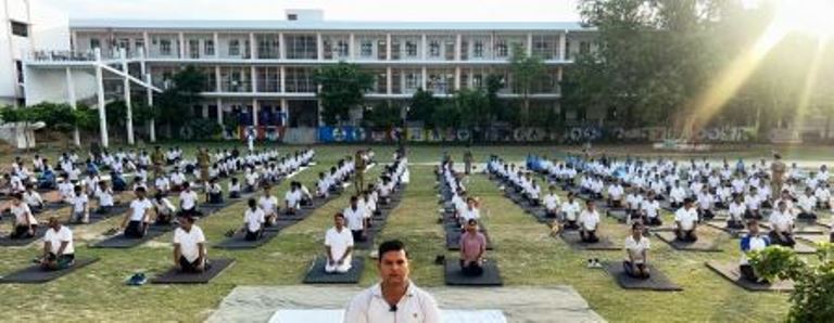 अंतर्राष्ट्रीय योग दिवस पर 400 एनसीसी कैडेट्स ने किया सामूहिक योगाभ्यास