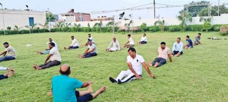 भाजपा शिक्षण संस्थान प्रकोष्ठ ने हसायन में मनाया अंतर्राष्ट्रीय योग दिवस