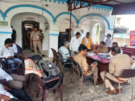 हसायन : समाधान दिवस में आई सिर्फ तीन शिकायत,तीनों शिकायत के निस्तारण के लिए दोनों पक्ष को समझाने का प्रयास