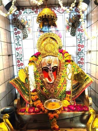 बुधवार (08/07/2026) दर्शन श्री गणेश जी महाराज हरीपर्वत, तरफरा रोड हाथरस