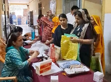 सादाबाद : मातृत्व मेले में 112 गर्भवतियों ने लिया लाभ, सीएचसी पर प्रधानमंत्री सुरक्षित मातृत्व अभियान के तहत शिविर का आयोजन