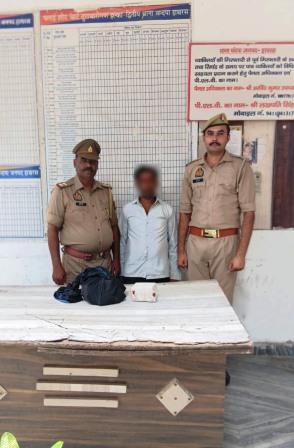 अवैध देशी शराब के साथ आरोपी गिरफ्तार