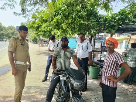 यातायात चेकिंग अभियान में चार बाइक सीज, नियमों का उल्लंघन करने वालों पर कार्रवाई