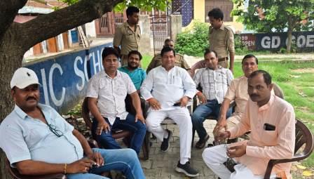 सिकन्दराराऊ : ज्ञापन देने से पहले घर में रोके जाने का आरोप, करणी सेना ने निष्पक्ष जांच की मांग उठाई